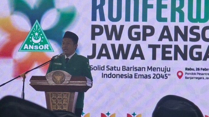 Addin Jauharudin saat membuka Konferwil PW GP Ansor Jawa Tengah